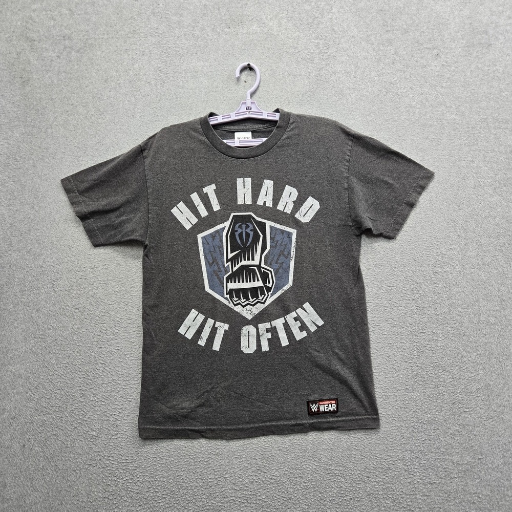 WWE Men Shirt M Gray Graphic Roman Reigns Logo Hit Hard Hit Often